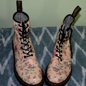Dr Doc Martens 8 Eye Rose Floral Peach Pink Boots 1460 US Womens